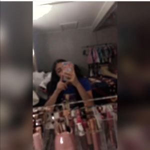 Meet your Posher, Ismene